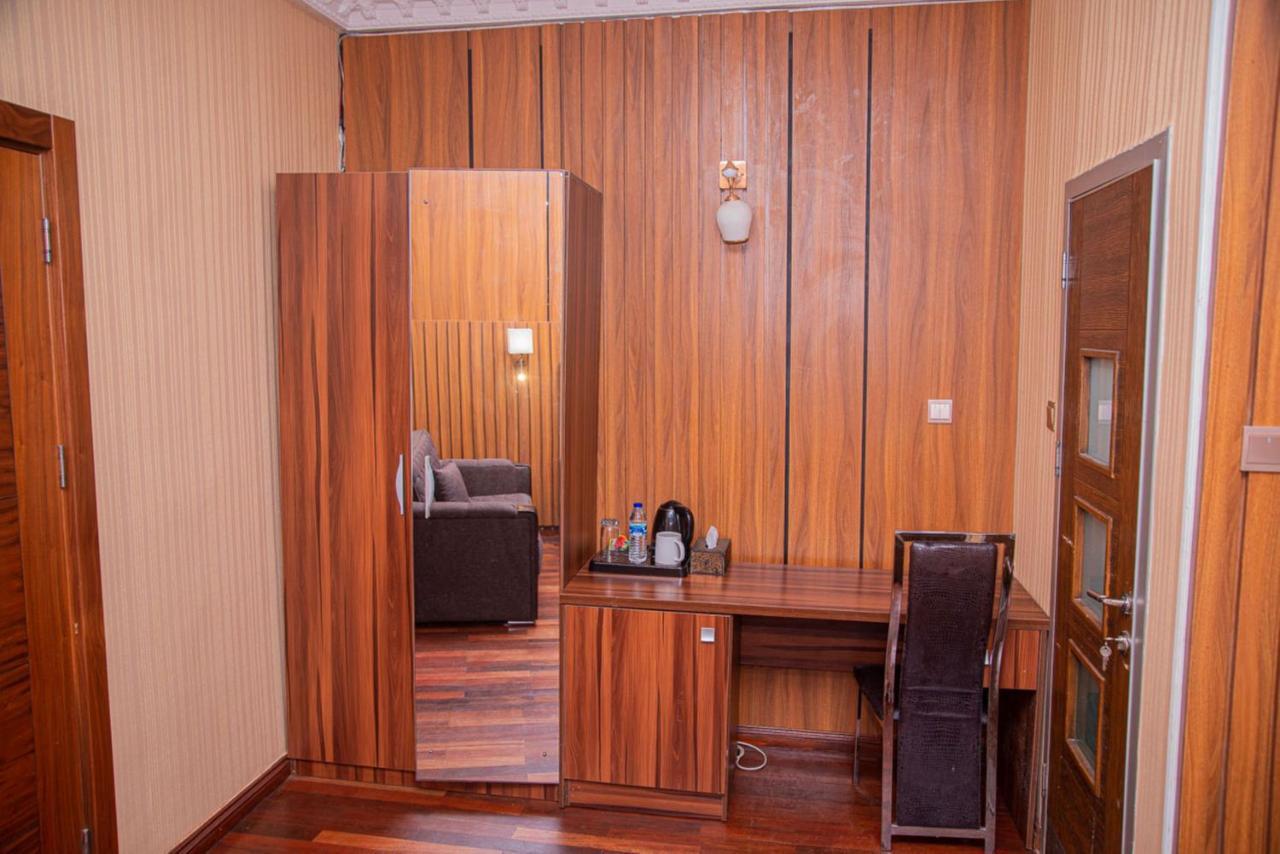 Mahogany Hotel And Suites Ibadan Extérieur photo