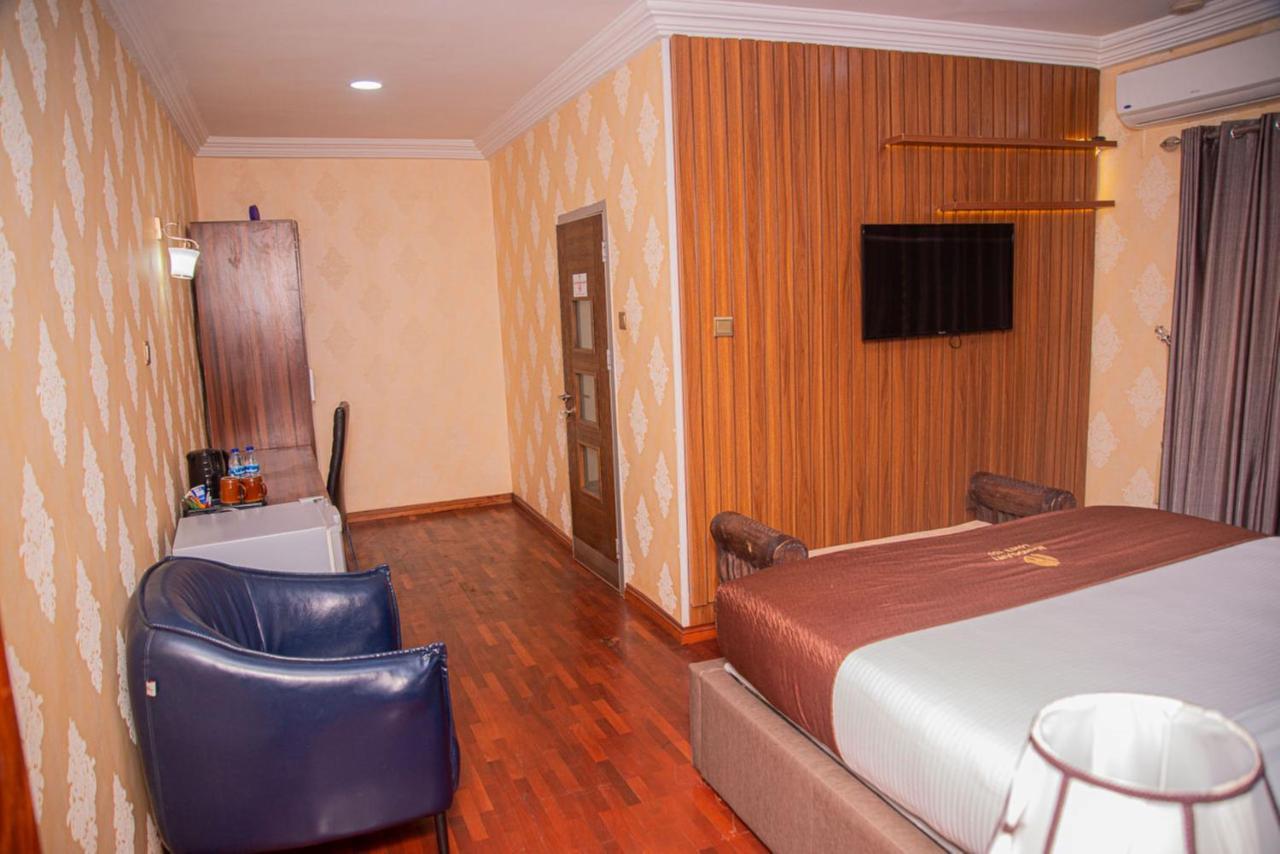 Mahogany Hotel And Suites Ibadan Extérieur photo